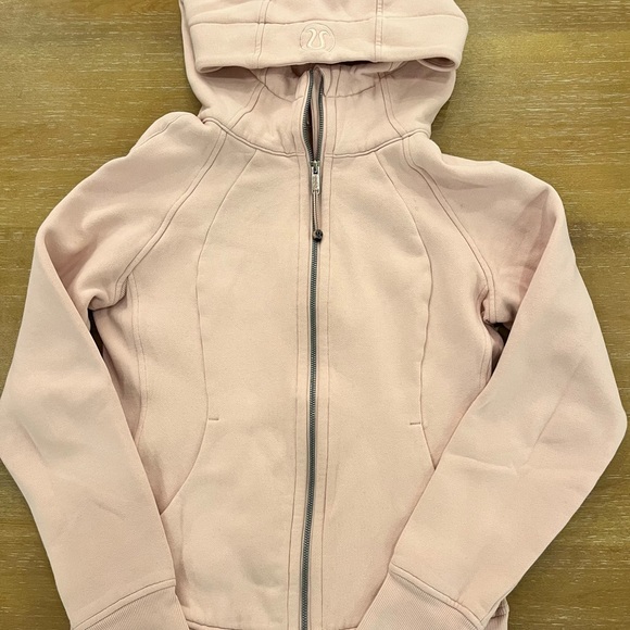 Tops - Lululemon Scuba Hoodie, Size 6